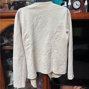 Buckle Black cream faux sued jacket